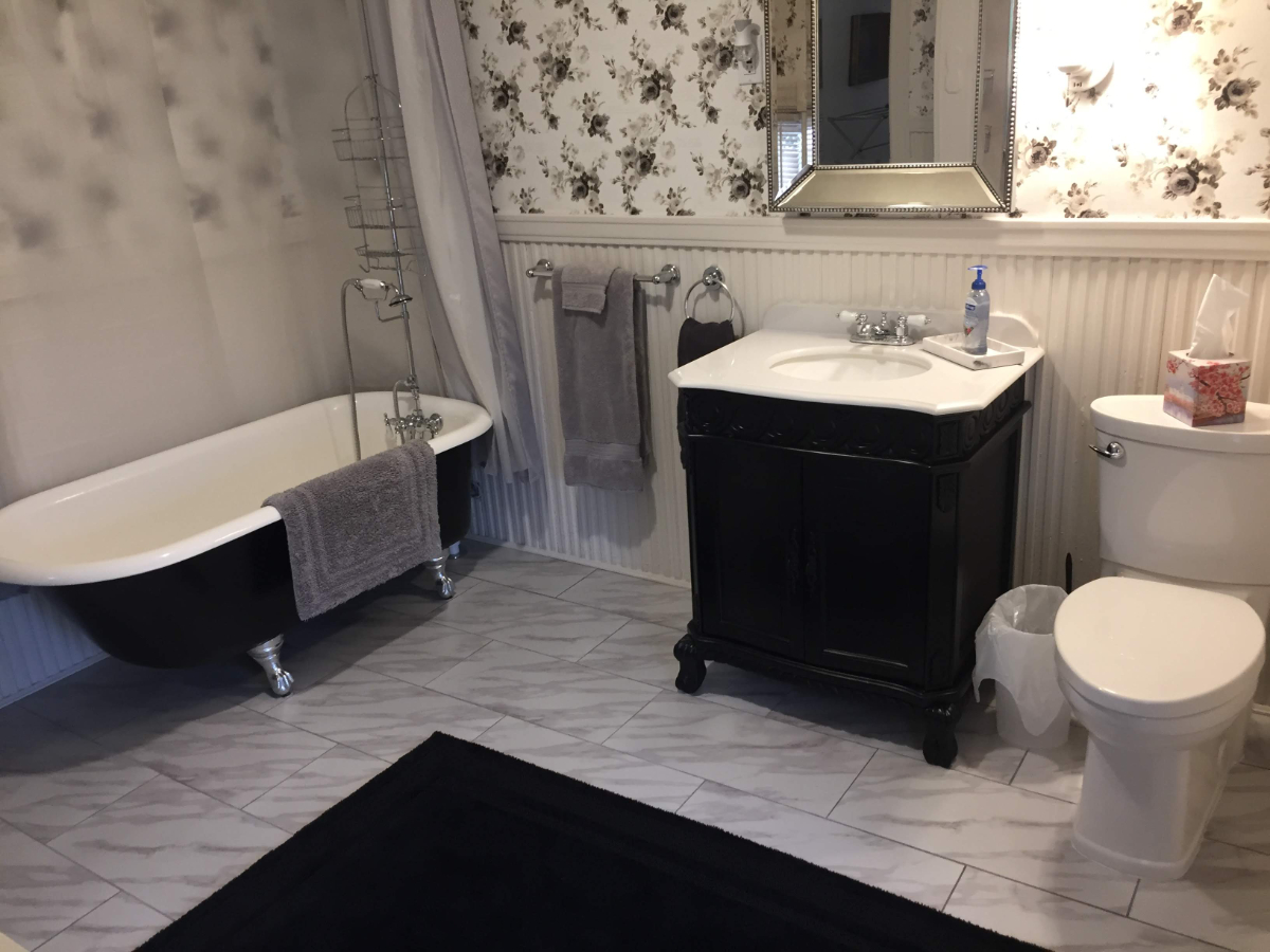 Historic Charm Meets Extended-Stay Comfort...  Work, Relax and Feel at Home in Lakewood - Photo 9