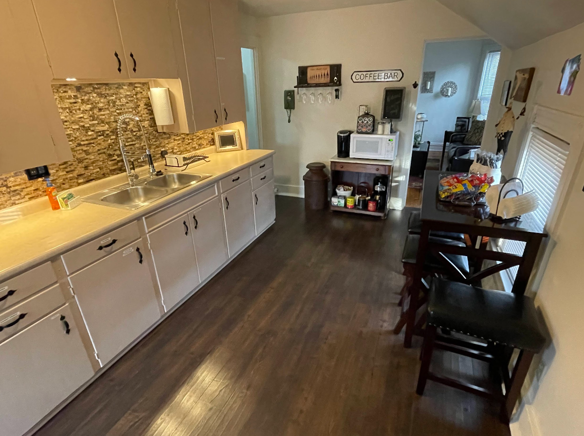 Historic Charm Meets Extended-Stay Comfort...  Work, Relax and Feel at Home in Lakewood - Photo 10