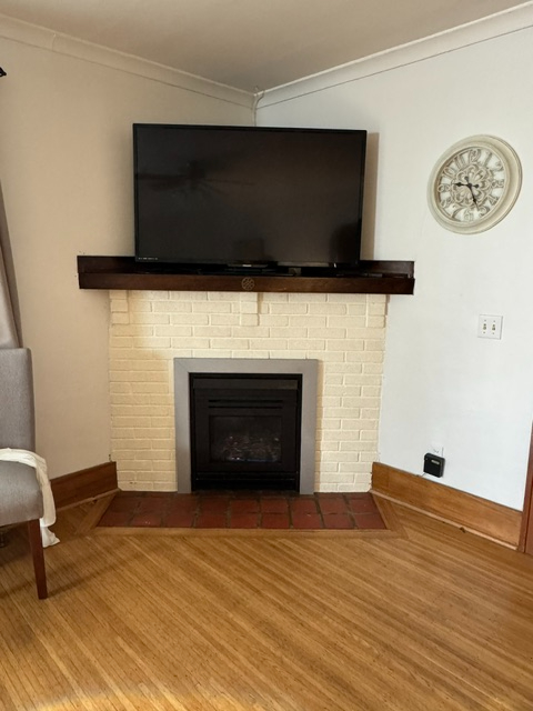The Armstrong house. Charming 1926 Colonial Fully furnished 2 bedroom 2 bathroom to - Photo 8
