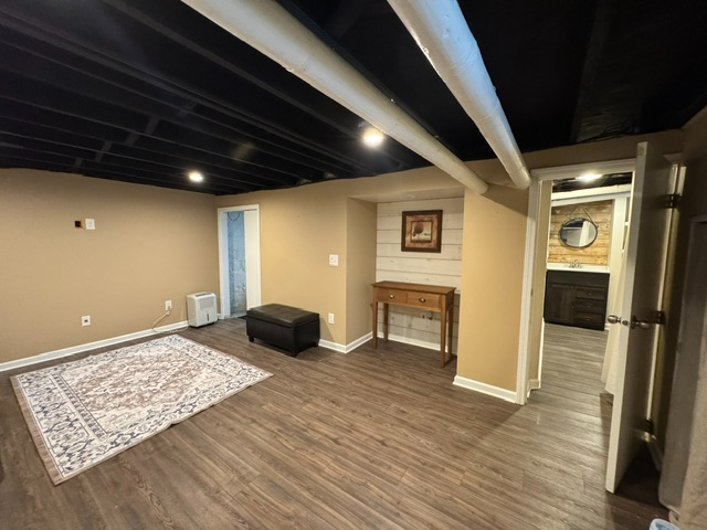 The Armstrong house. Charming 1926 Colonial Fully furnished 2 bedroom 2 bathroom to - Photo 9