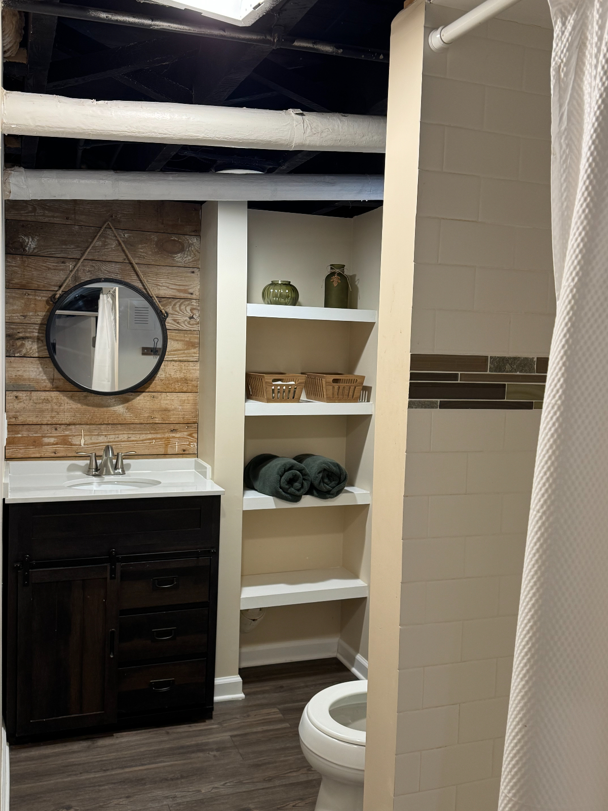 The Armstrong house. Charming 1926 Colonial Fully furnished 2 bedroom 2 bathroom to - Photo 10