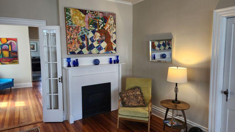 Single room in large apartment shared with 1 woman, no extra fees - Photo 4