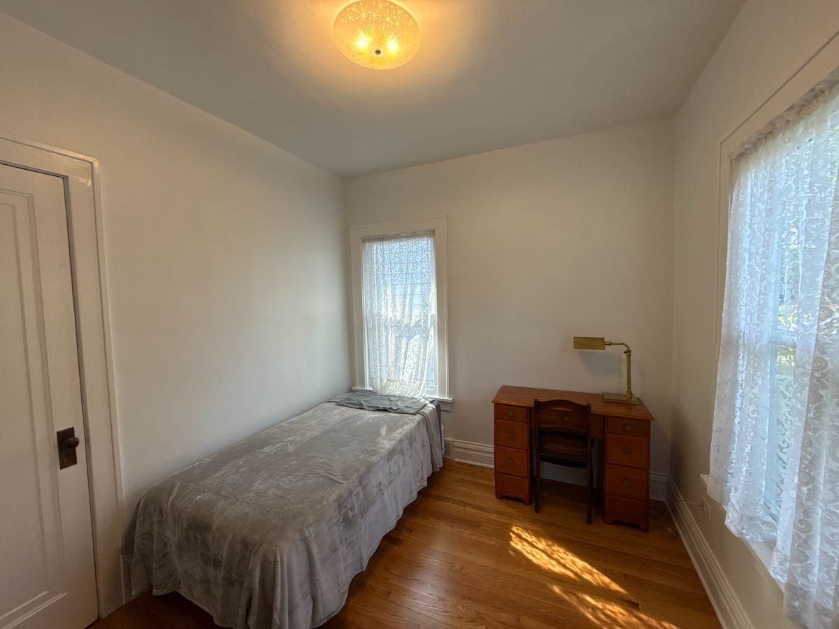 Sunlit & Quiet 4BR Home Near Upstate Med & SU - Utilities, AC & Wi-Fi Included - Photo 12