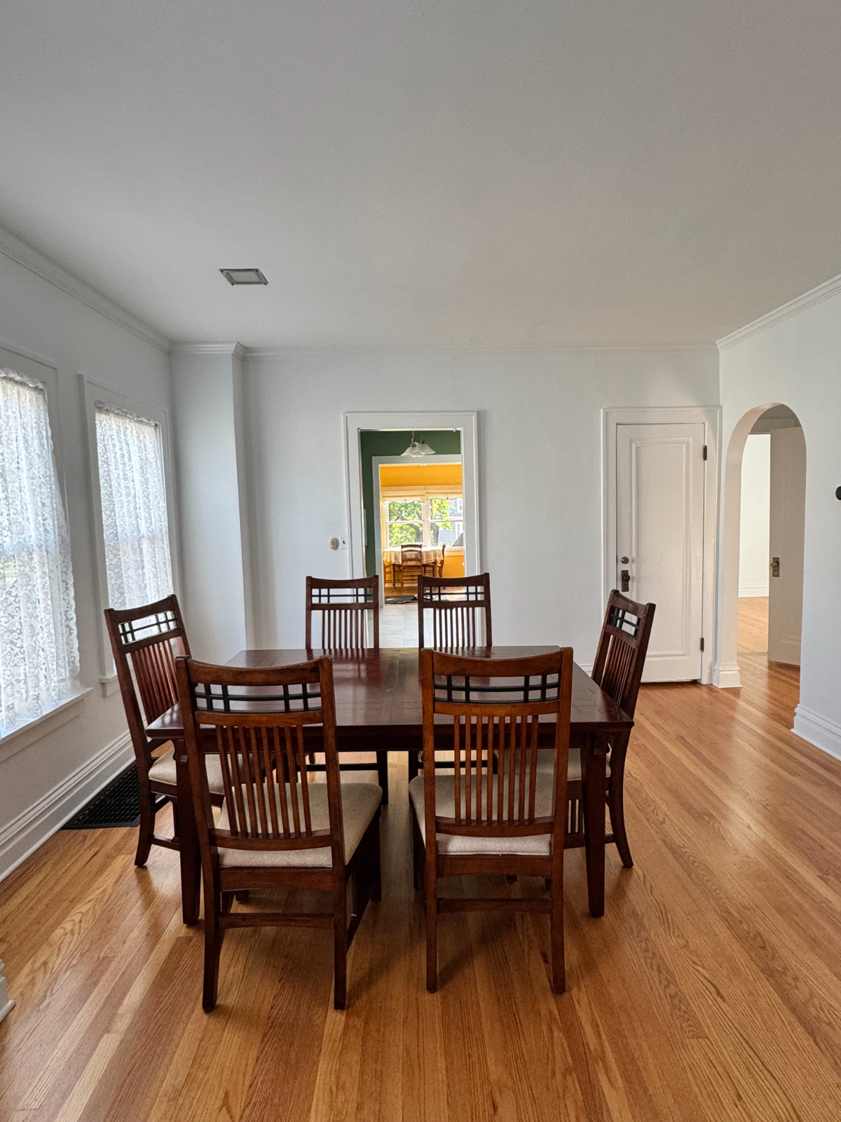 Sunlit & Quiet 4BR Home Near Upstate Med & SU - Utilities, AC & Wi-Fi Included - Photo 7