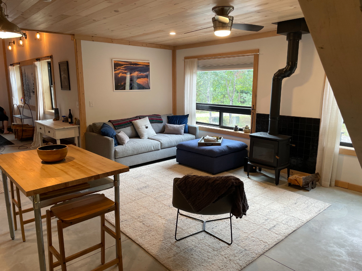 Peaceful Scandinavian Style Chalet - Photo 3
