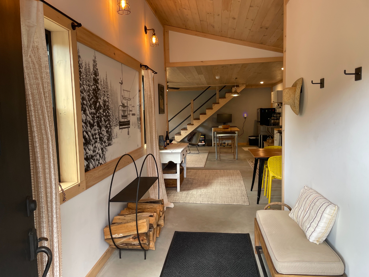Peaceful Scandinavian Style Chalet - Photo 4
