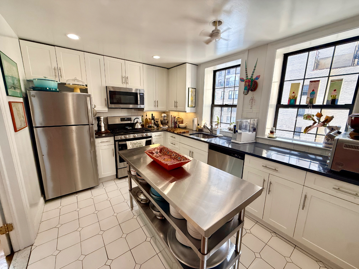 Two private guest rooms in Park Ave Apt | Close to NYU Langone, UN, Grand Central, Penn Station - Photo 9