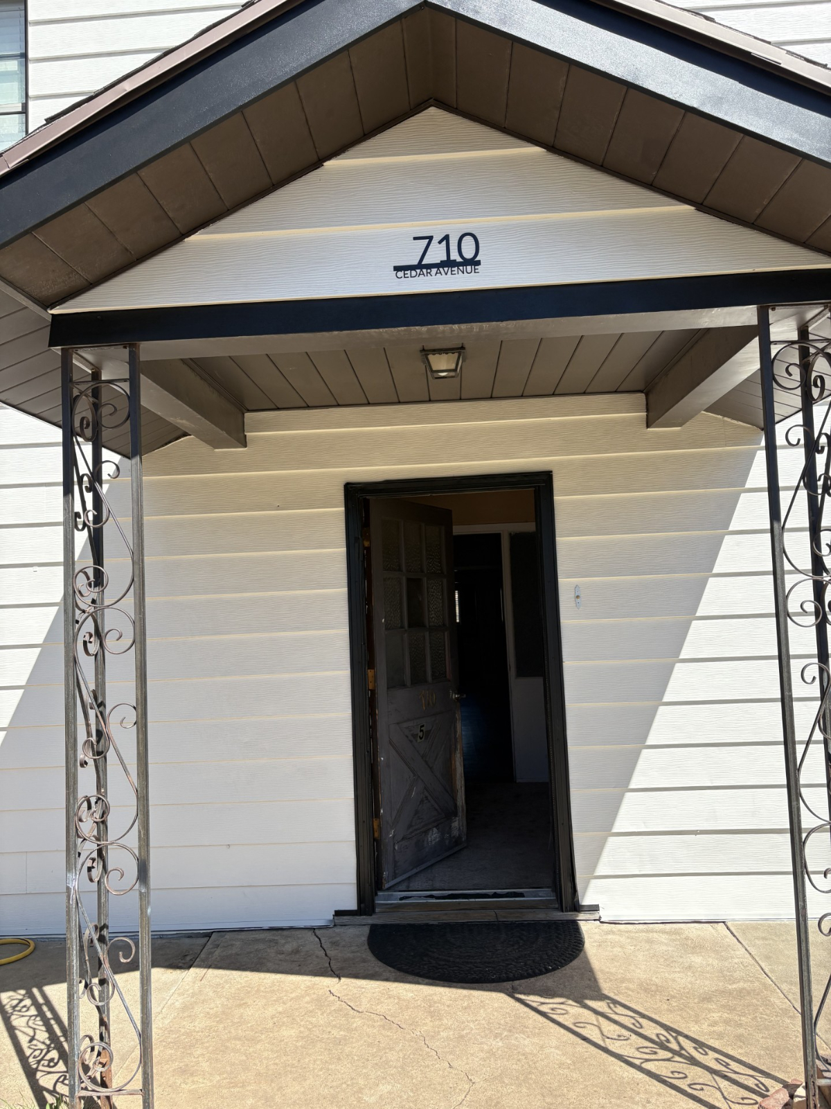 Prime location, Great Space, Ready for you! - Photo 1