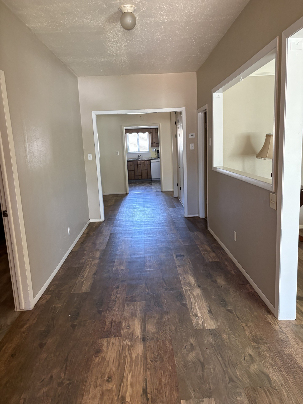 Prime location, Great Space, Ready for you! - Photo 3