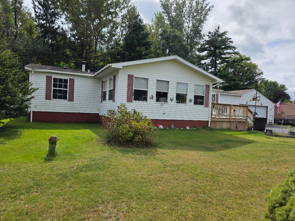 Fully furnished cozy country home - Photo 1