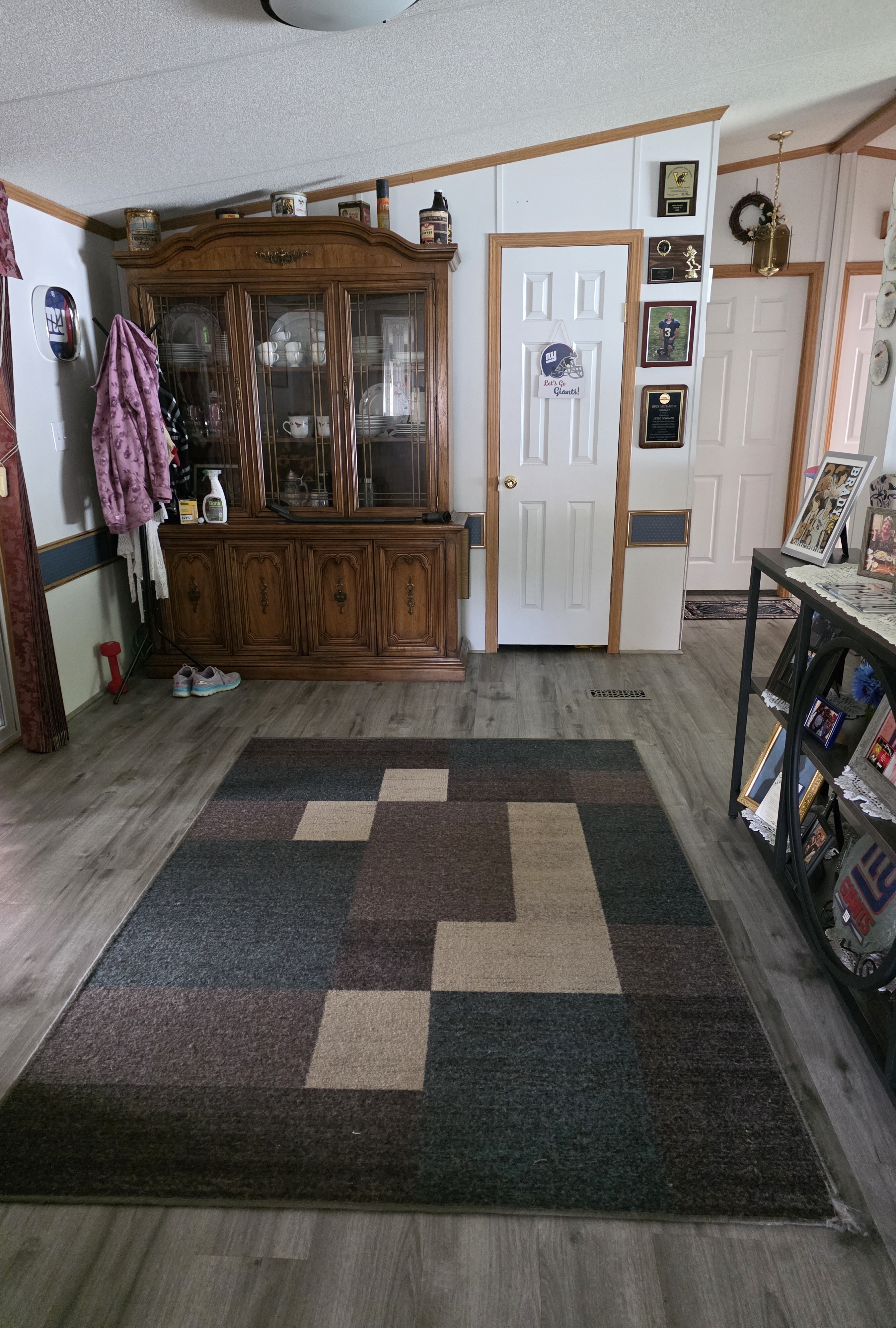 Fully furnished cozy country home - Photo 9