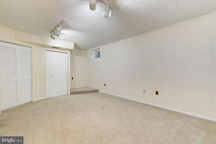 Spacious 4BR-3.5BA House w/ Parking, Fenced Patio | Walk to Metro & Downtown Takoma and Silver Sprin - Photo 5