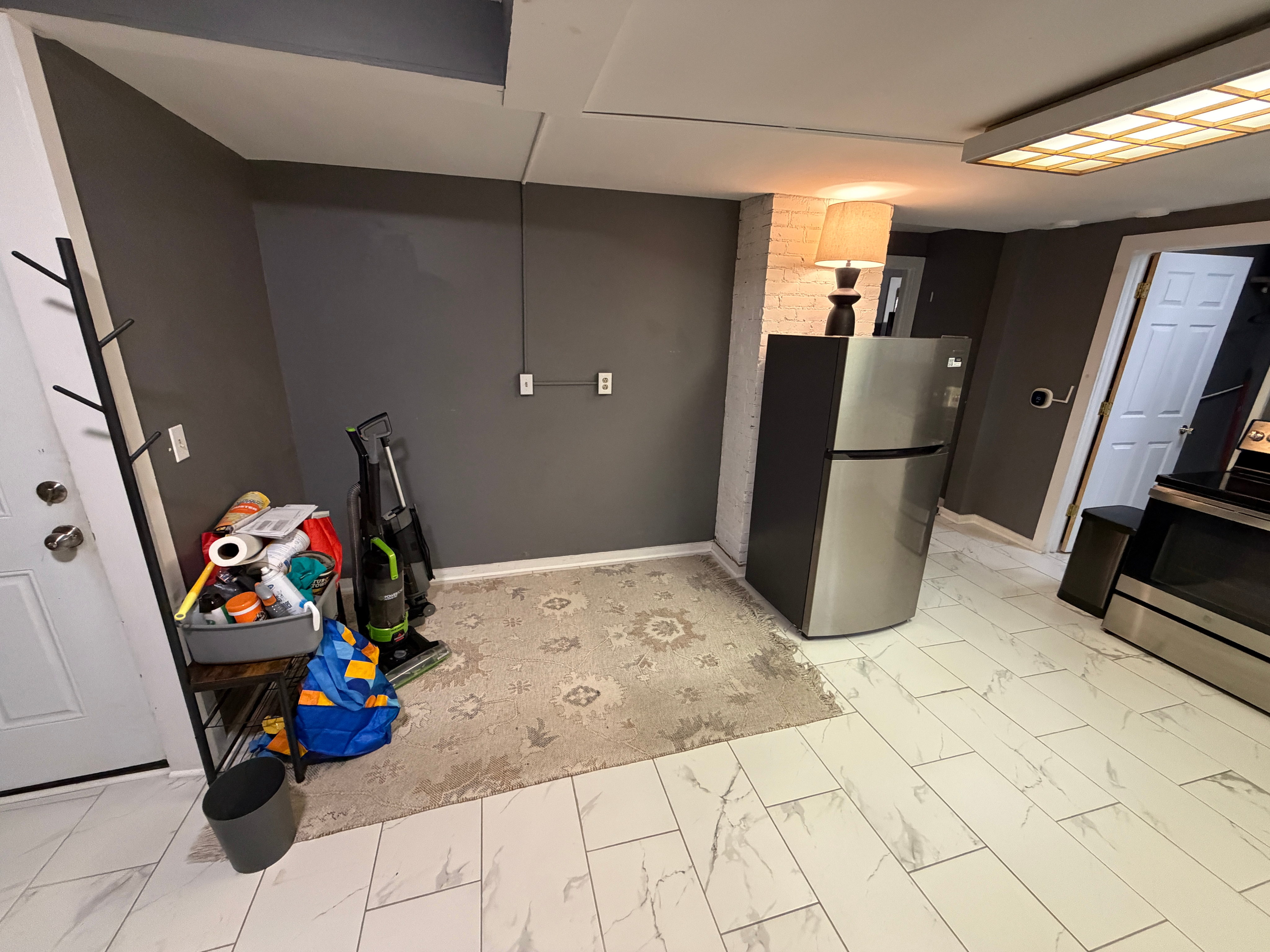 2 XL Bedrooms in Downtown Saratoga - Photo 11