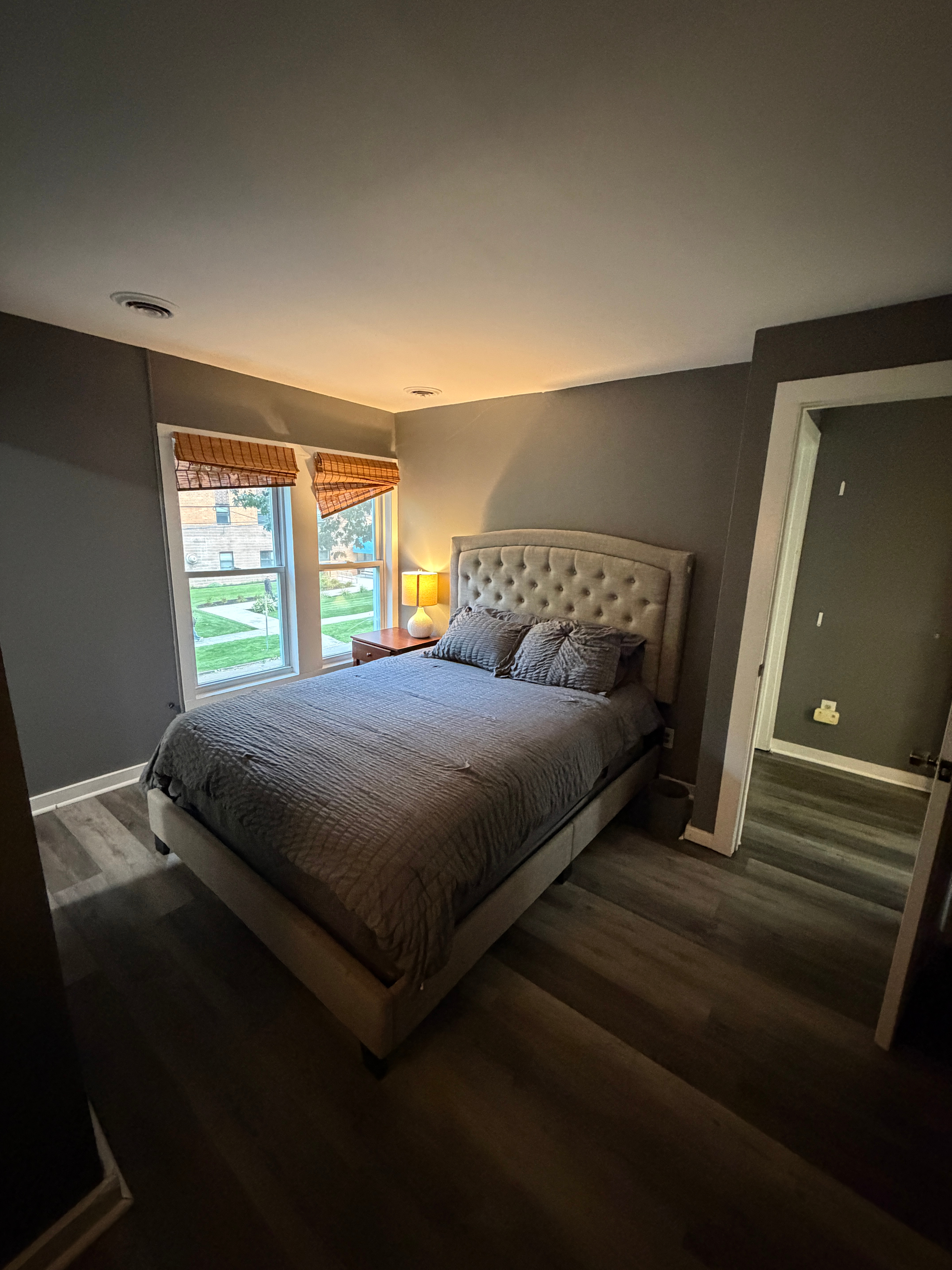 2 XL Bedrooms in Downtown Saratoga - Photo 7