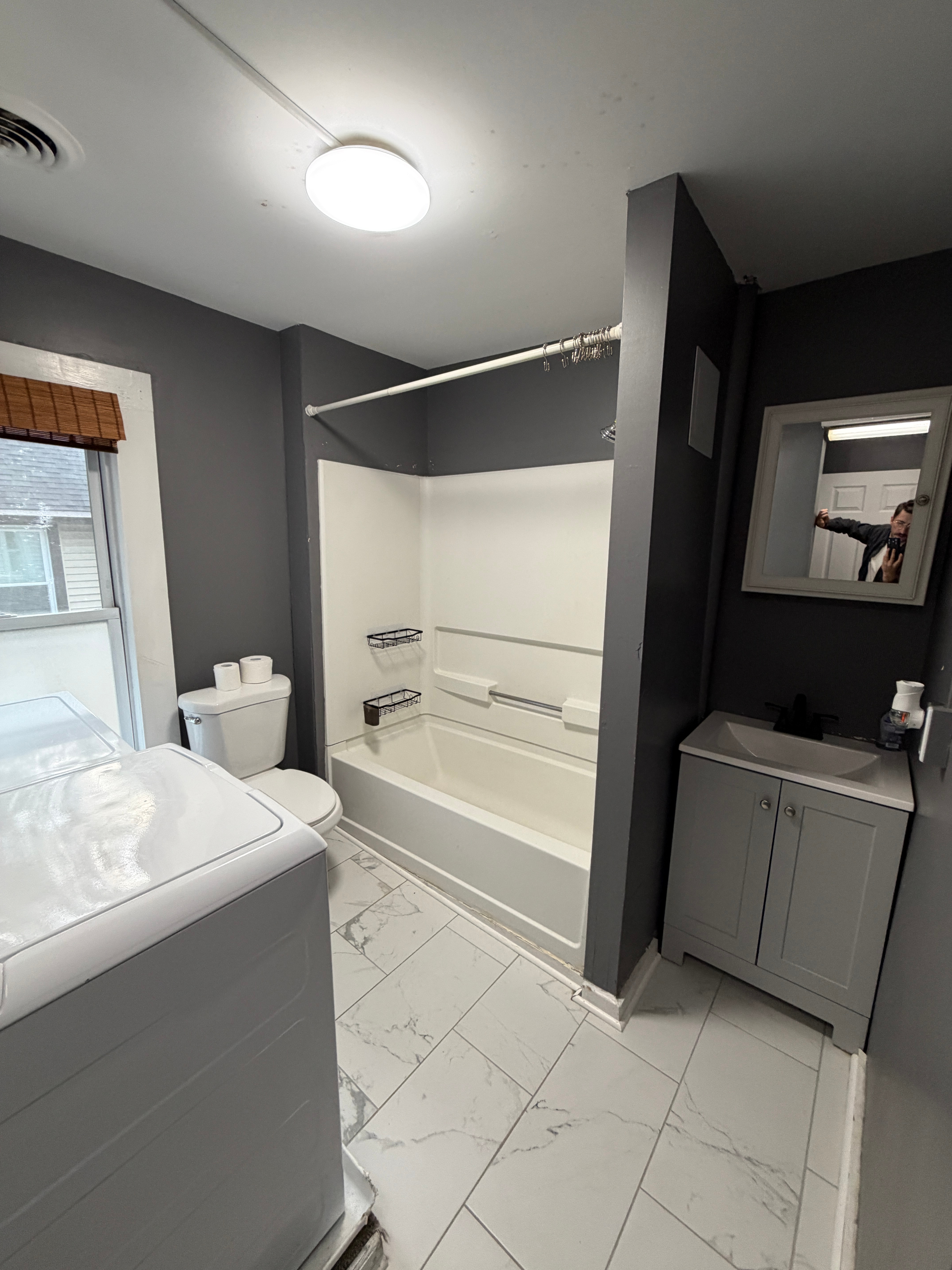 2 XL Bedrooms in Downtown Saratoga - Photo 3