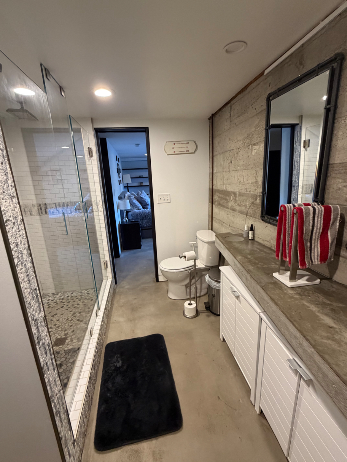 Hidden Gem basement apartment - Photo 8