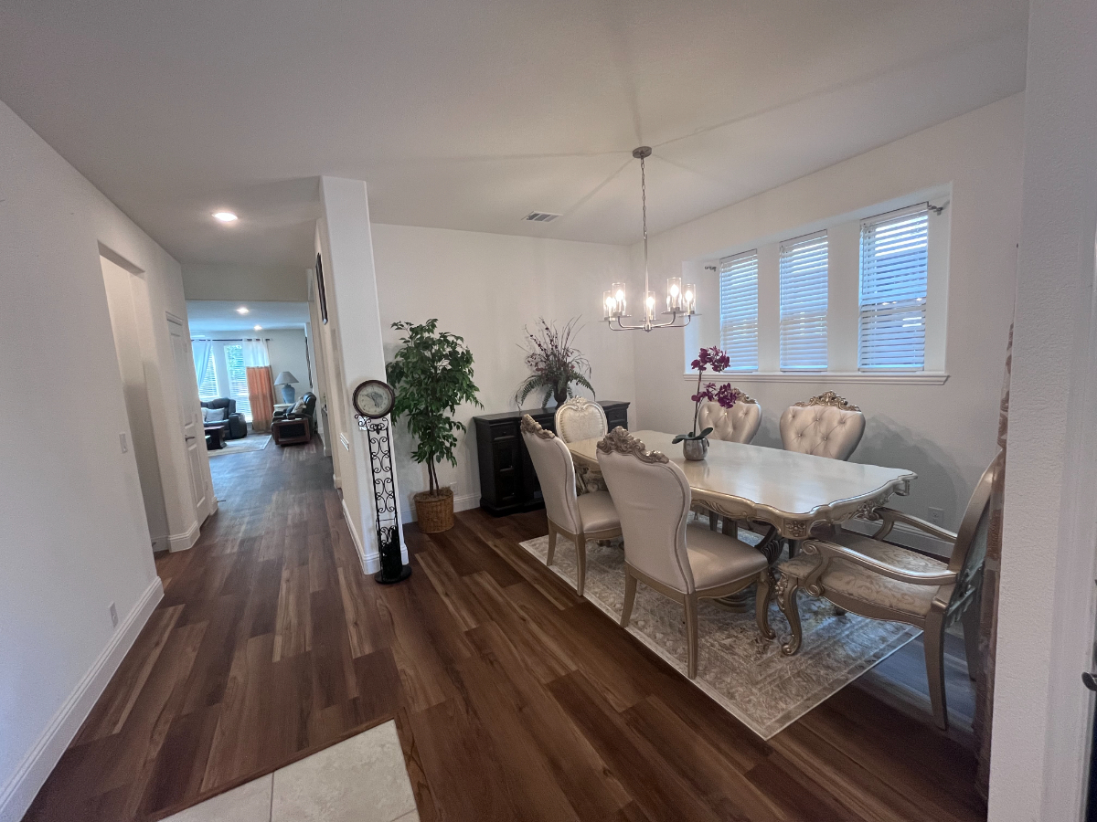 Move-in Ready Furnished 5Bed/3.5Bath in Commerce TX - Photo 3