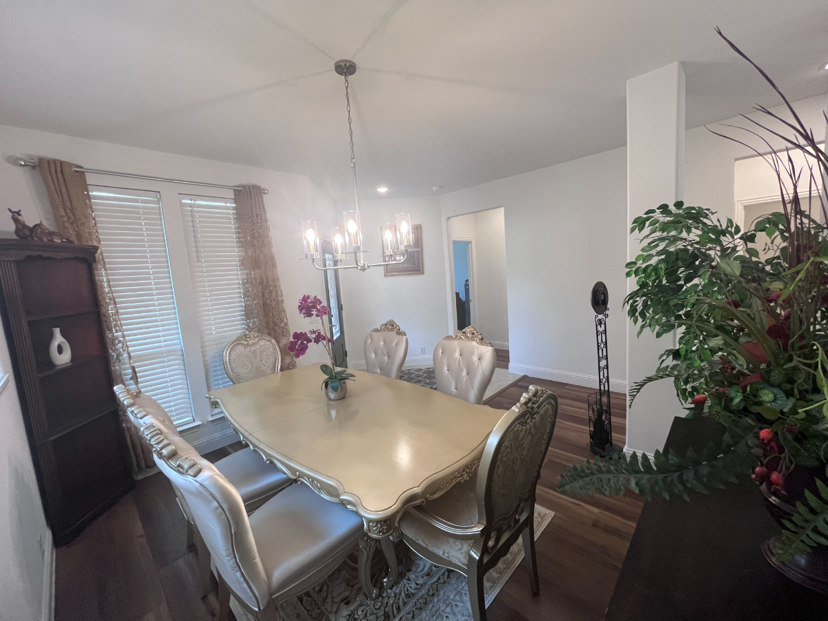 Move-in Ready Furnished 5Bed/3.5Bath in Commerce TX - Photo 4