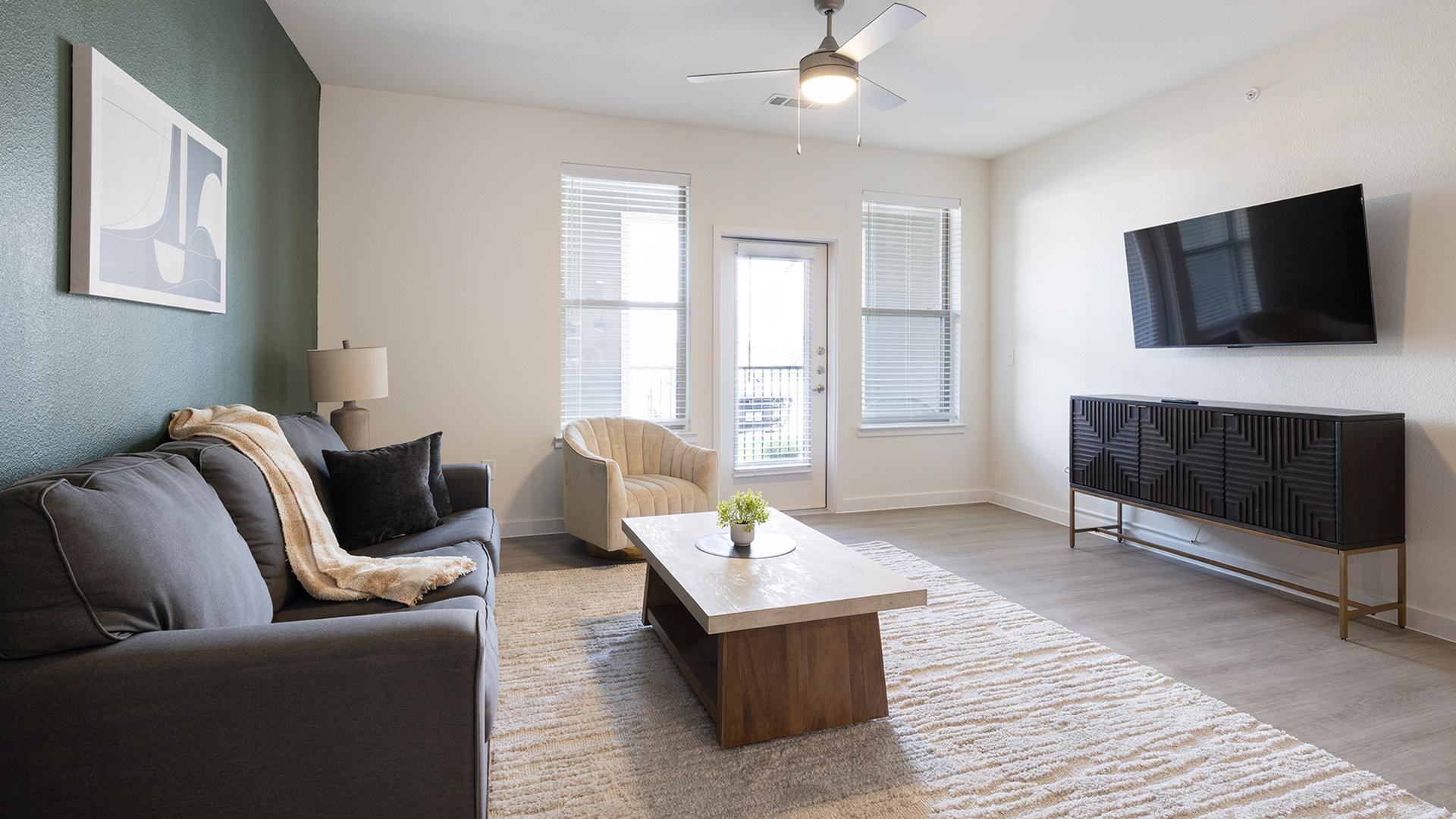 901 Rendon 111 - Photo 2