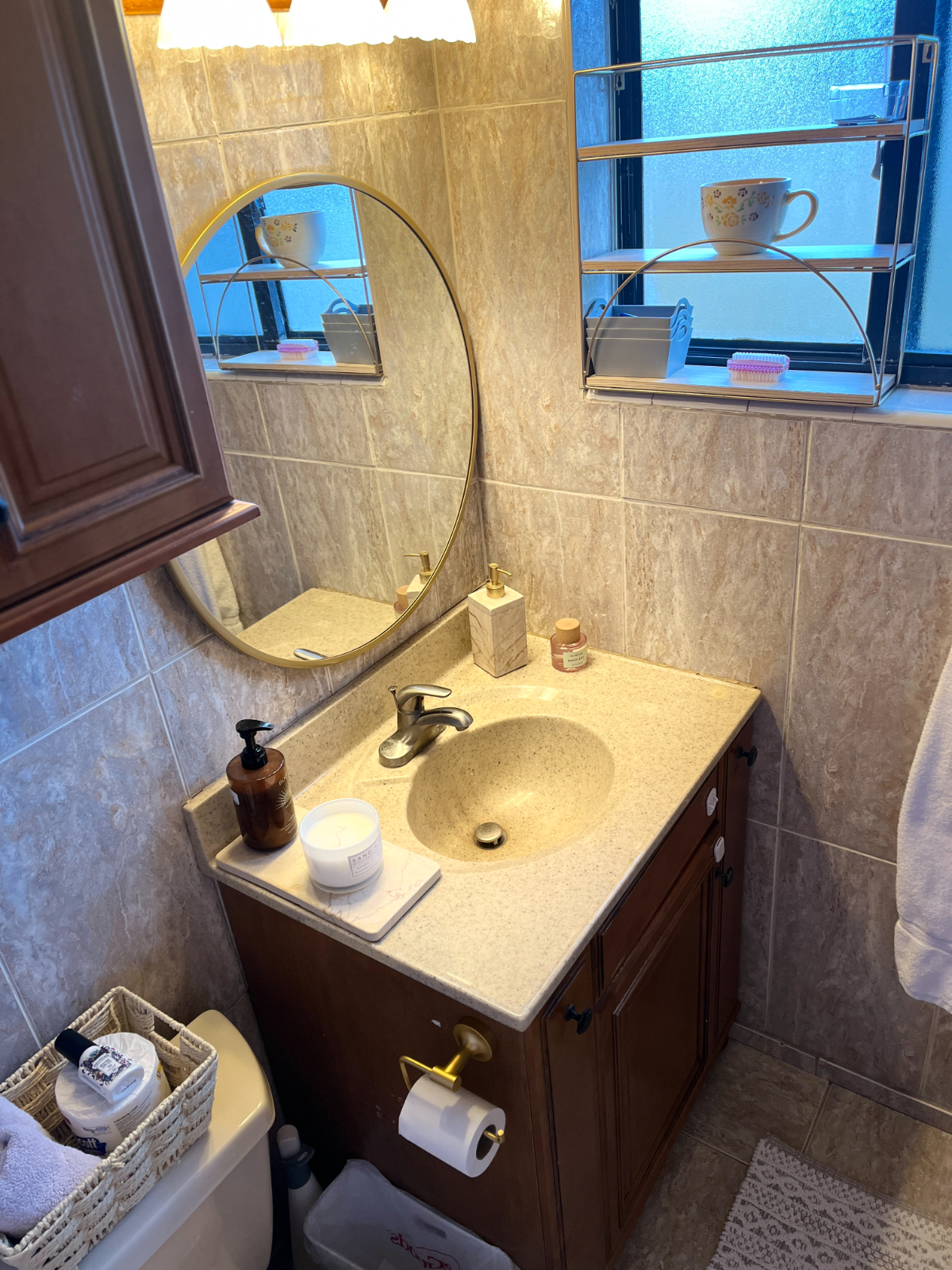 Sunshine Hideaway | Private Furnished Apartment + Fenced Yard - Photo 11