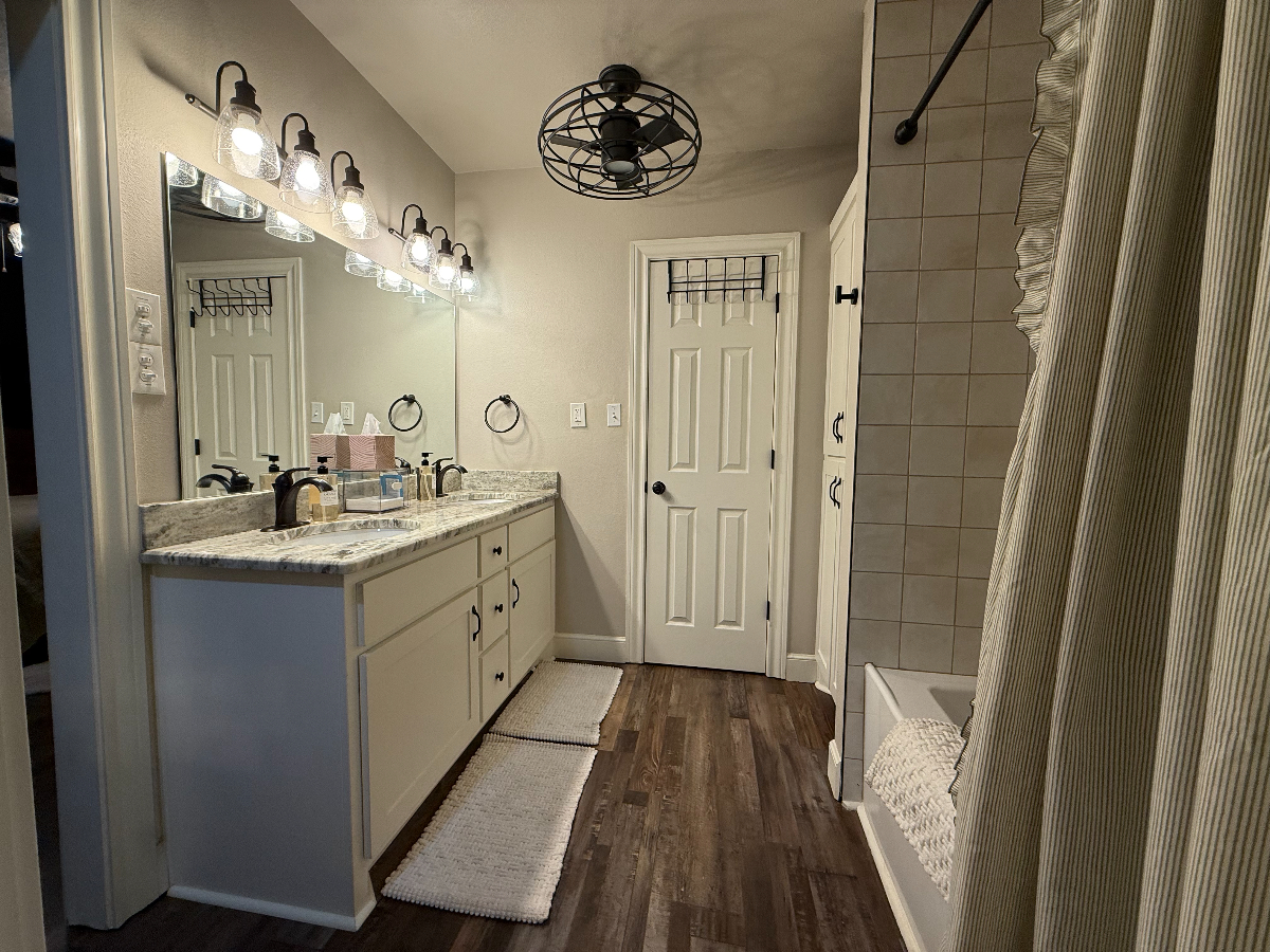 3BR/3BA Near Texas Tech & Hospitals - Photo 12