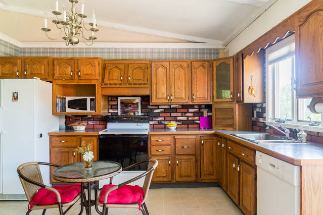 Quiet Room in Peaceful Picturesque Rural Setting Close to All(2 rooms available 1 with private bath  - Photo 6