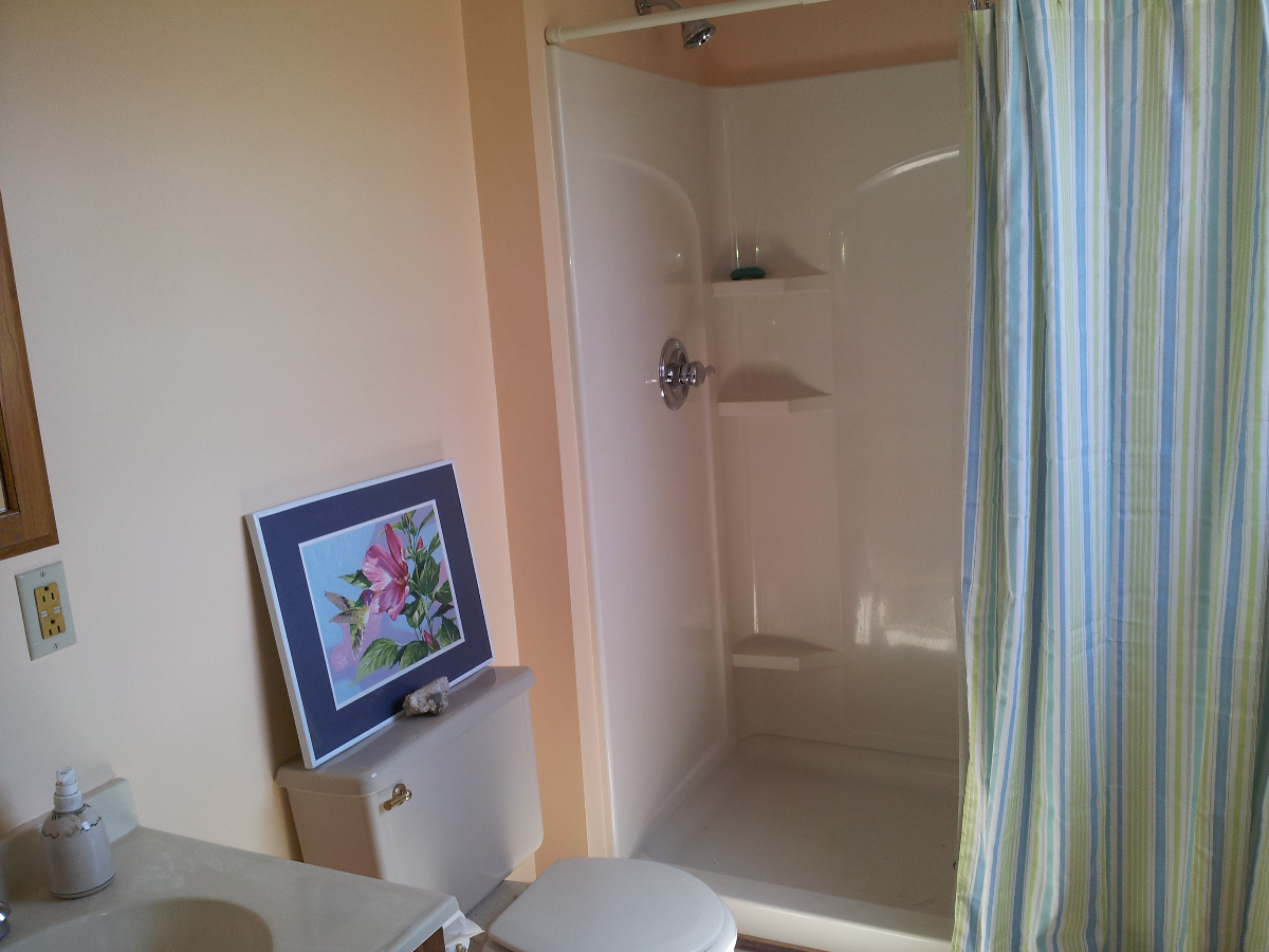 Quiet Room in Peaceful Picturesque Rural Setting Close to All(2 rooms available 1 with private bath  - Photo 11