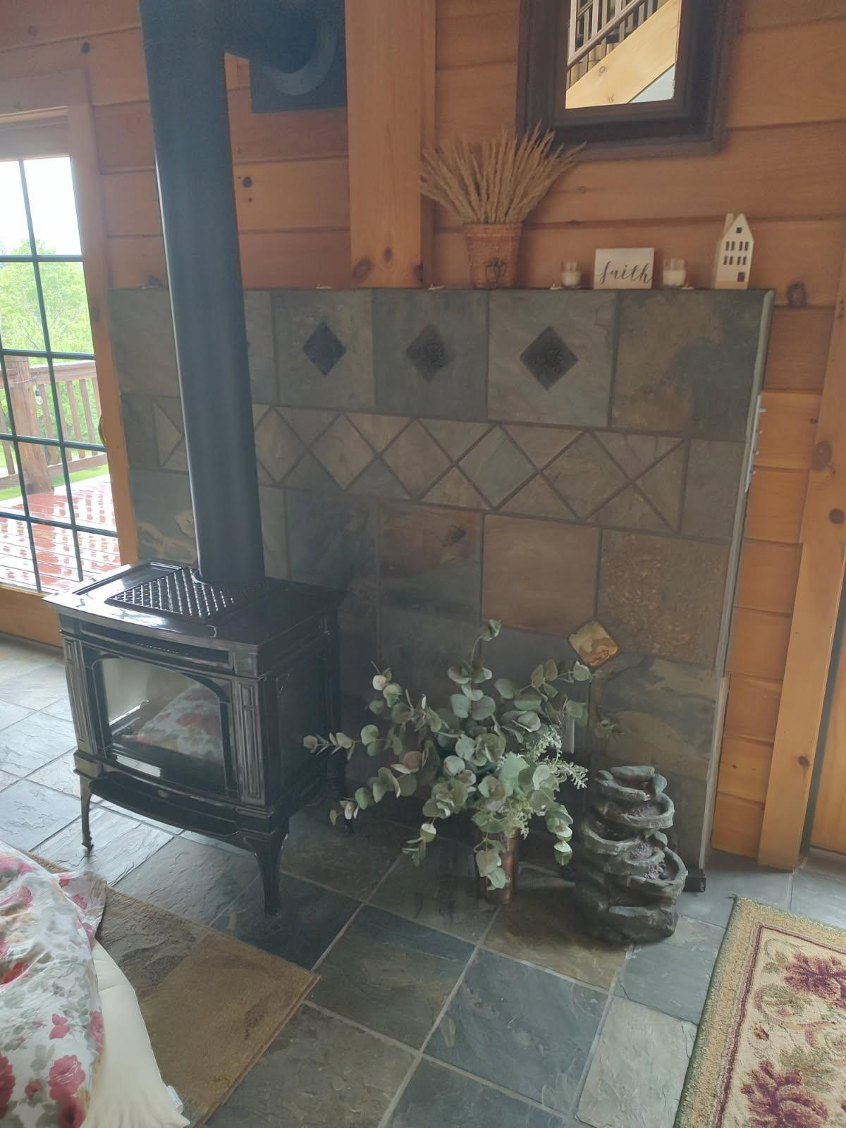 Relaxing Lake Retreat with Deck, Porch & Kayak Access - Photo 5