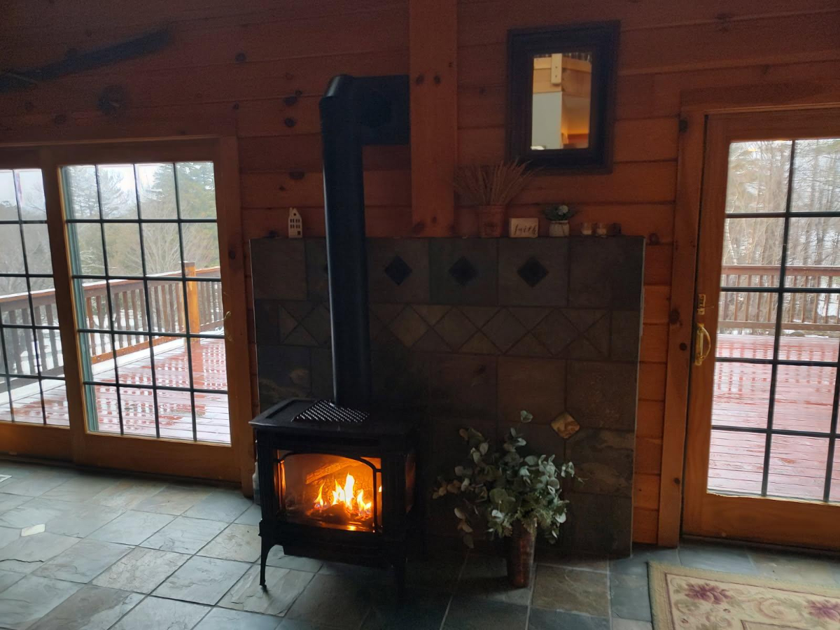 Relaxing Lake Retreat with Deck, Porch & Kayak Access - Photo 6