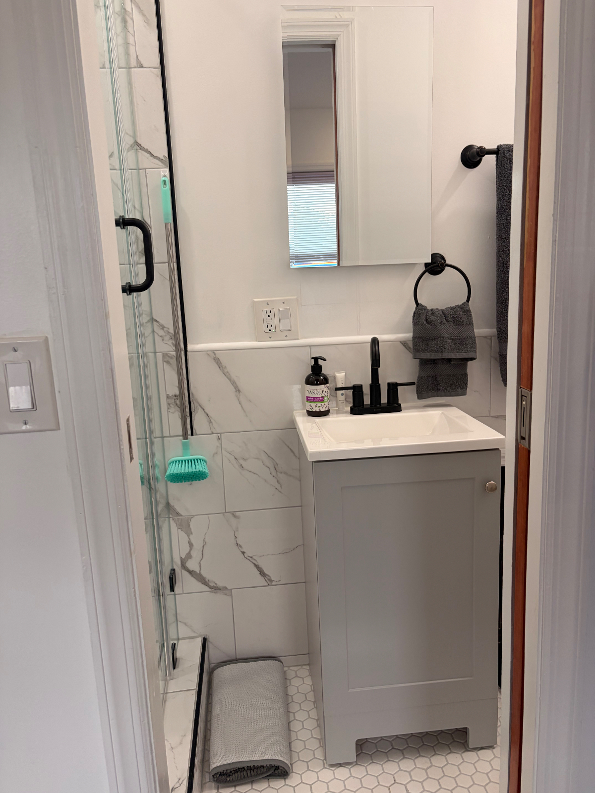 Stylish Private Furnished Room + Private Bath | Utilities Included - Photo 7