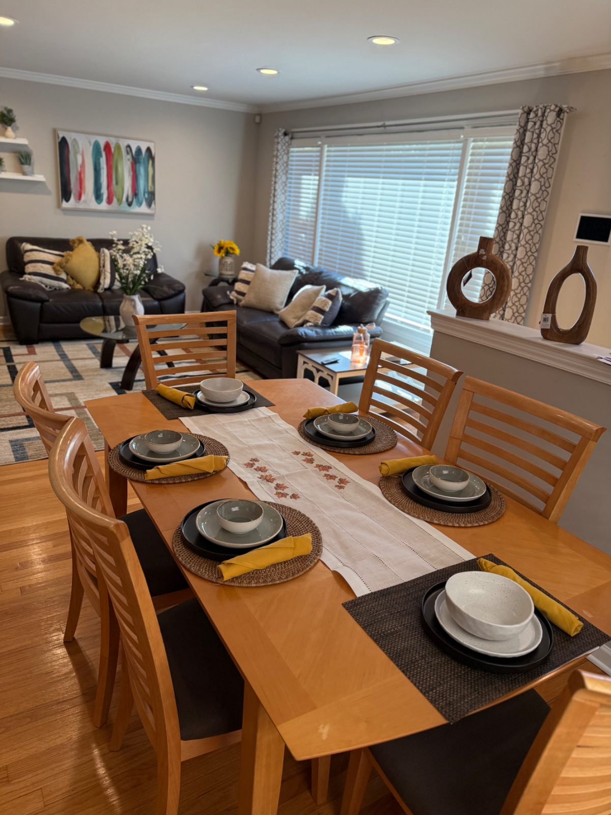 Spacious Furnished 5BR Home| 2-Car Garage | Extended Stays - Photo 3