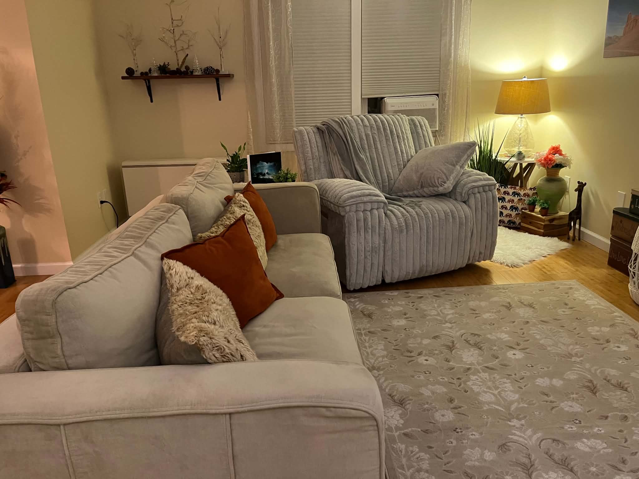 Pristine 2-bed 1 full bath condo quiet, safe upscale neighborhood - Photo 3