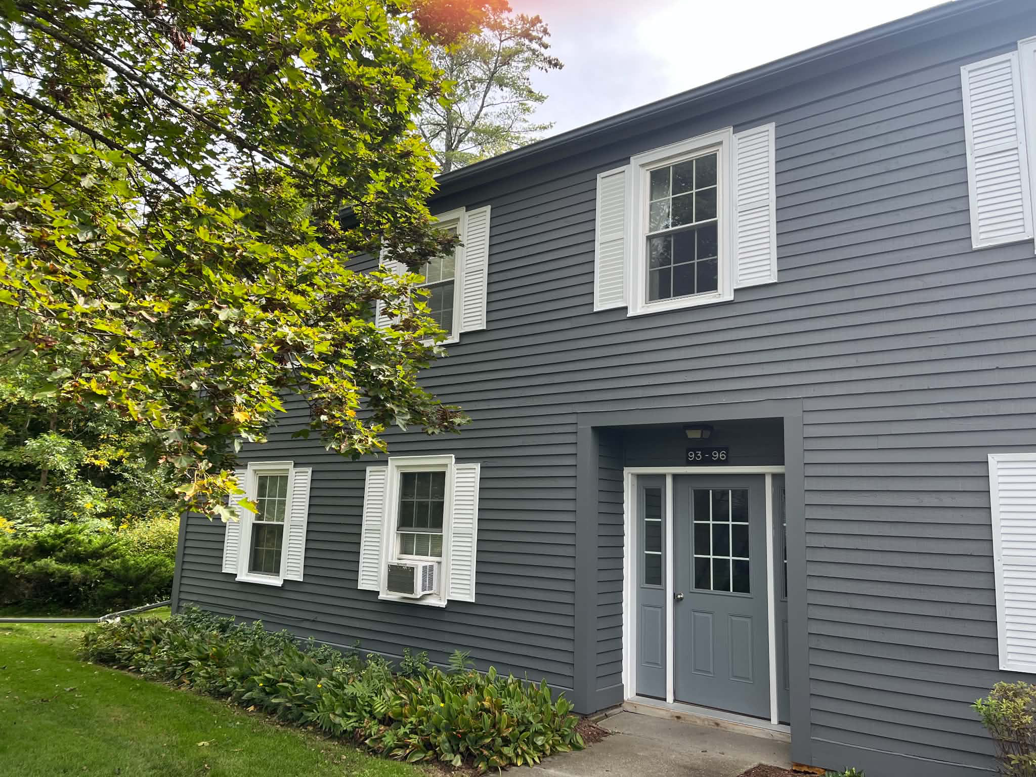 Pristine 2-bed 1 full bath condo quiet, safe upscale neighborhood - Photo 2