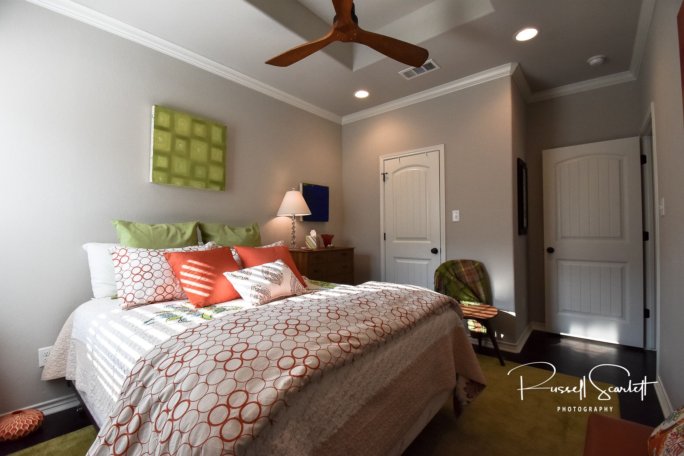 Hullabaloo House with all the comforts of home! - Photo 9