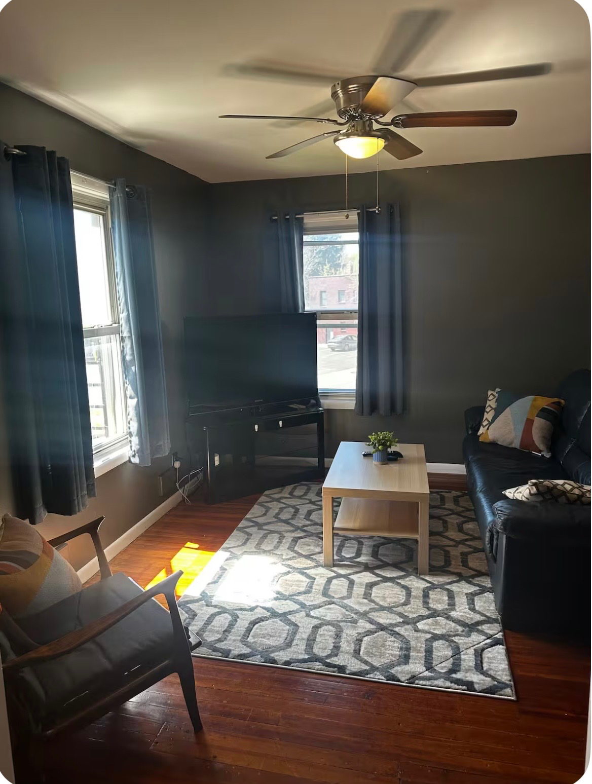 2bedroom north winton village apartment, close to downtown and area hospitals/universities - Photo 3
