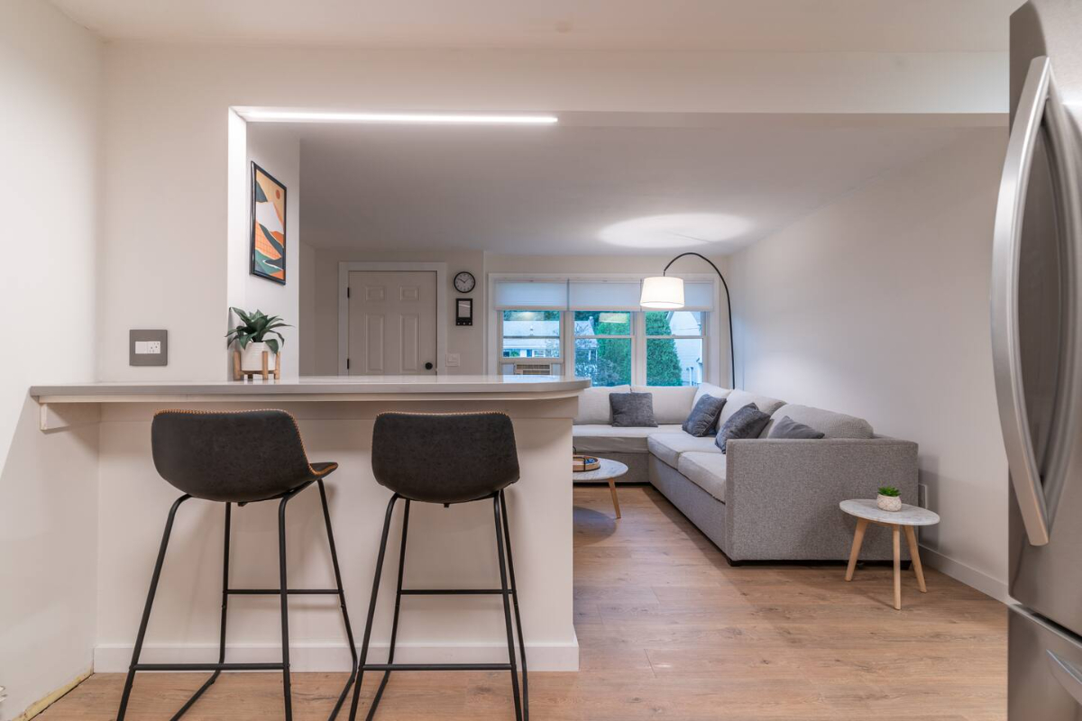 Modern 2-Bed Apartment-Shelburne - Photo 4