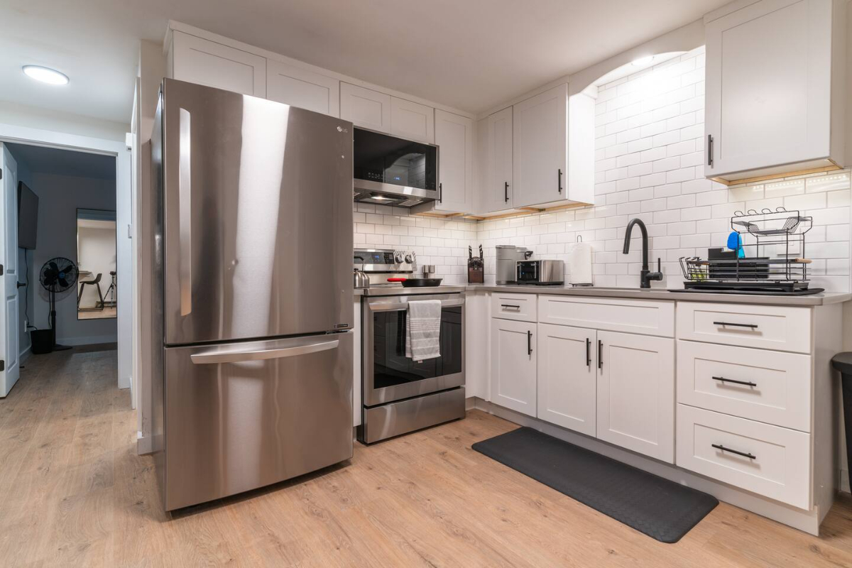 Modern 2-Bed Apartment-Shelburne - Photo 5