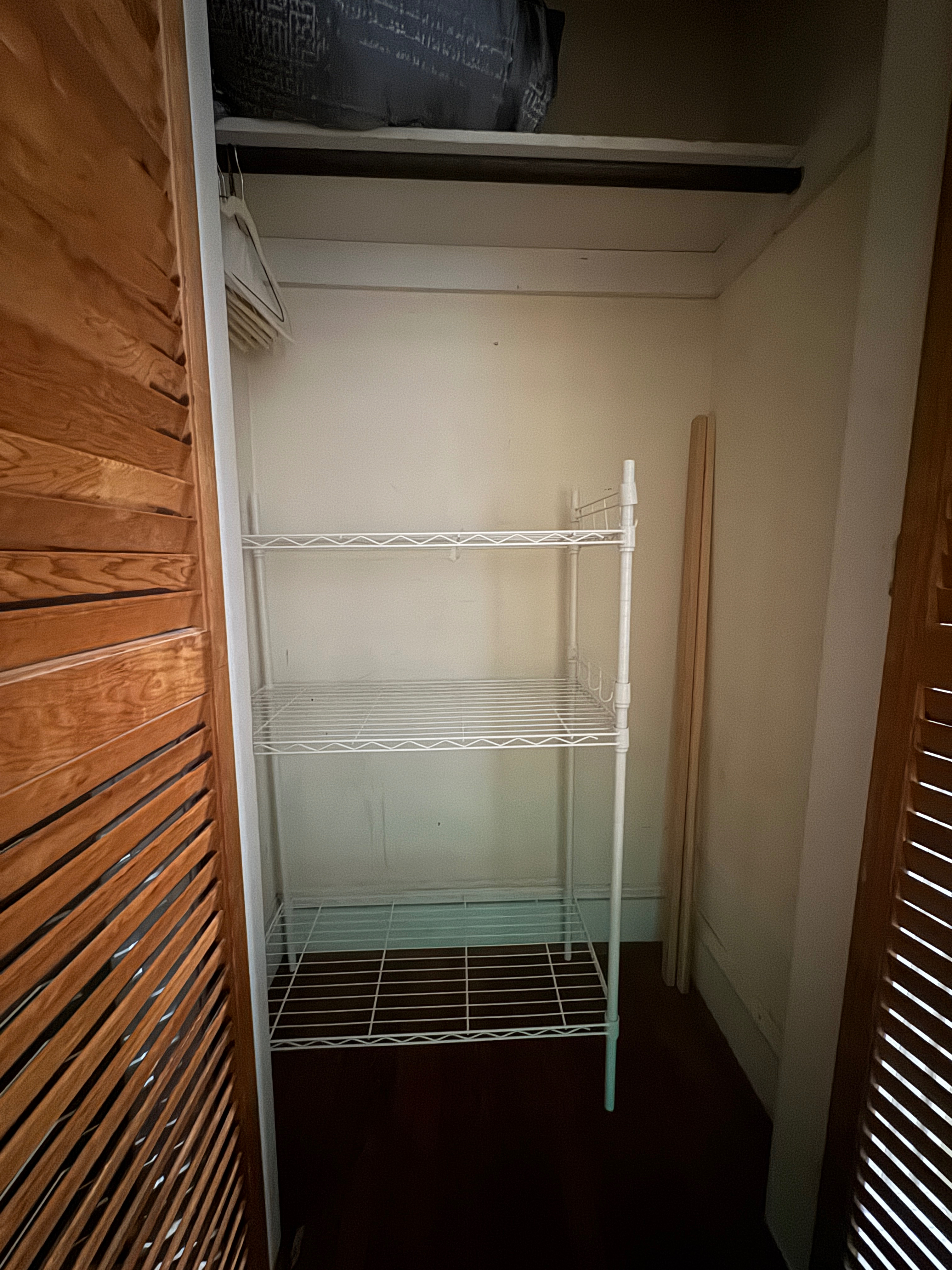 Bright and comfortable room- Your DC Home Between Shifts | Furnished Room Near Three Major Hospitals - Photo 5