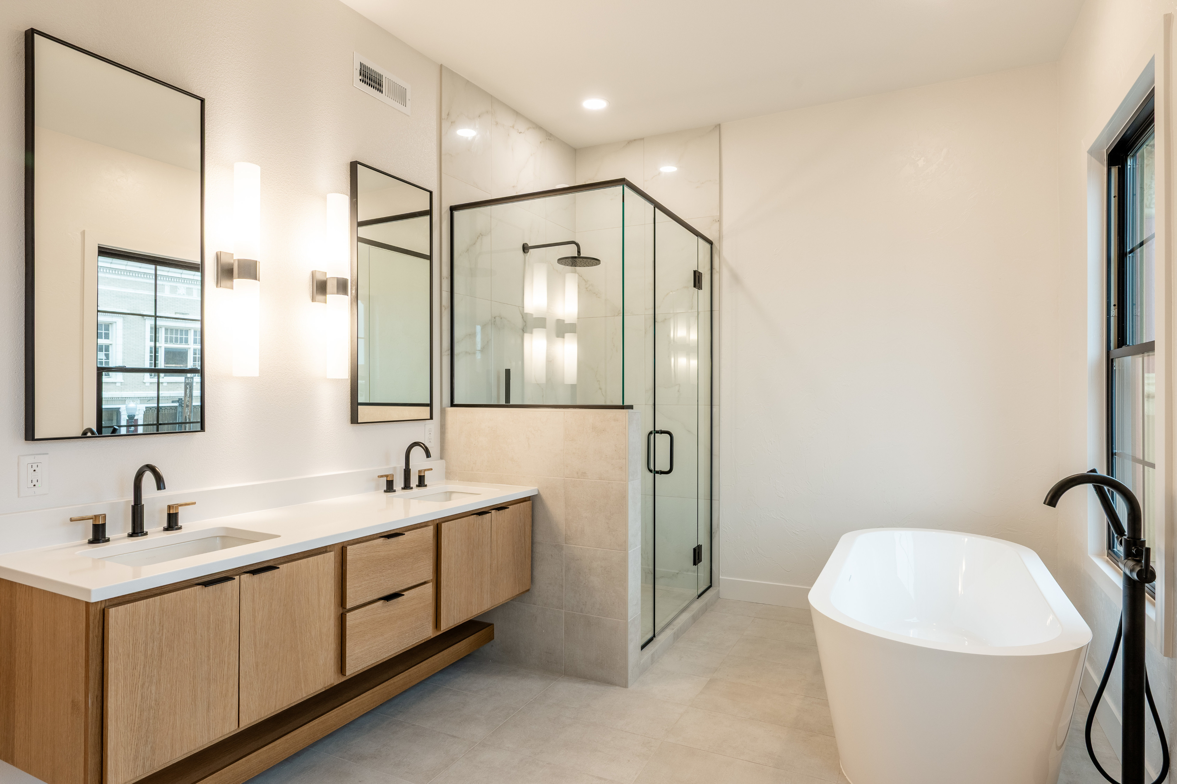 The Aspen - Luxury 2BR Suite in Downtown Sheridan - Photo 4
