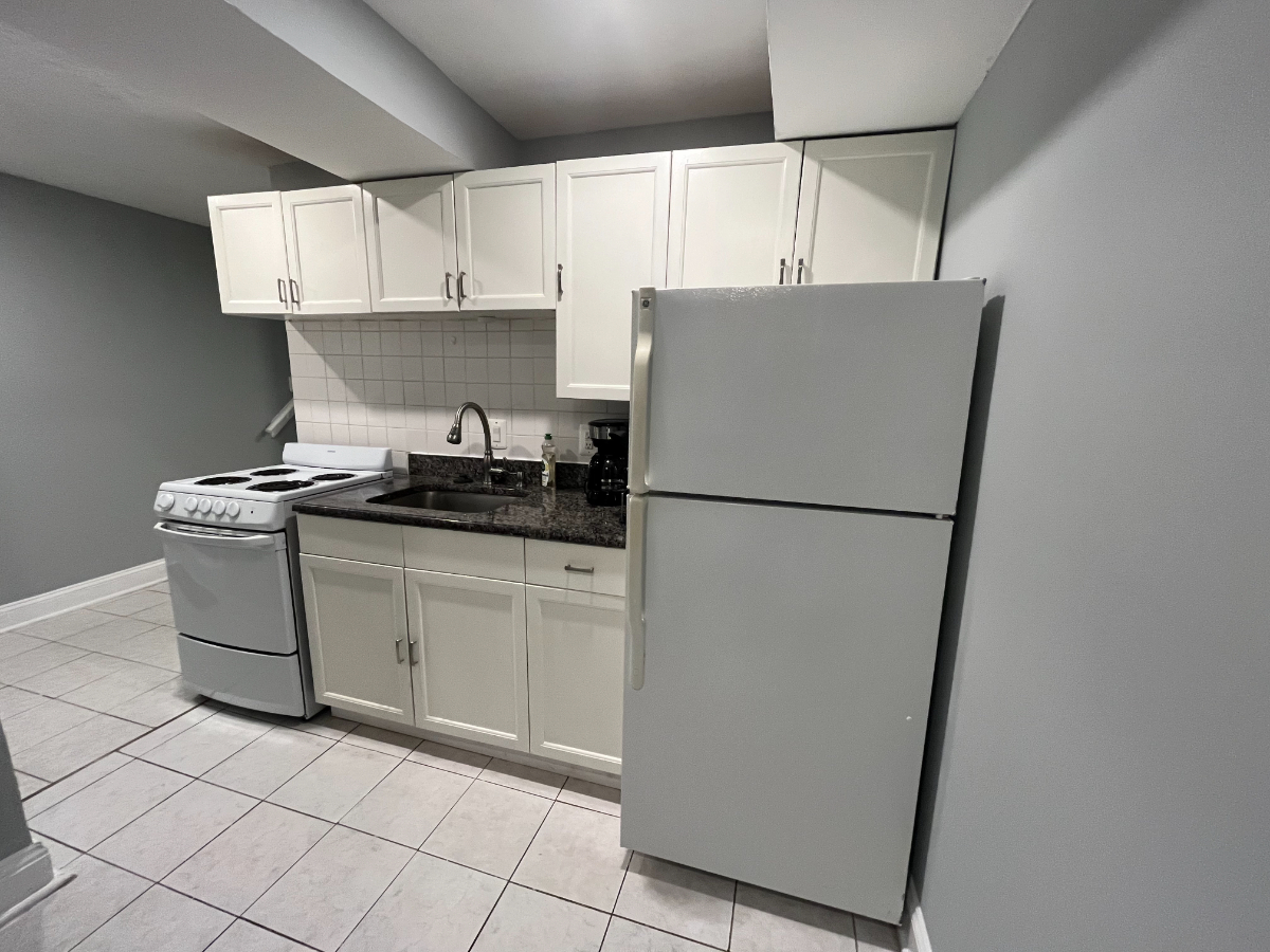 Your Comfortable Home Base in Capitol Hill - Photo 6