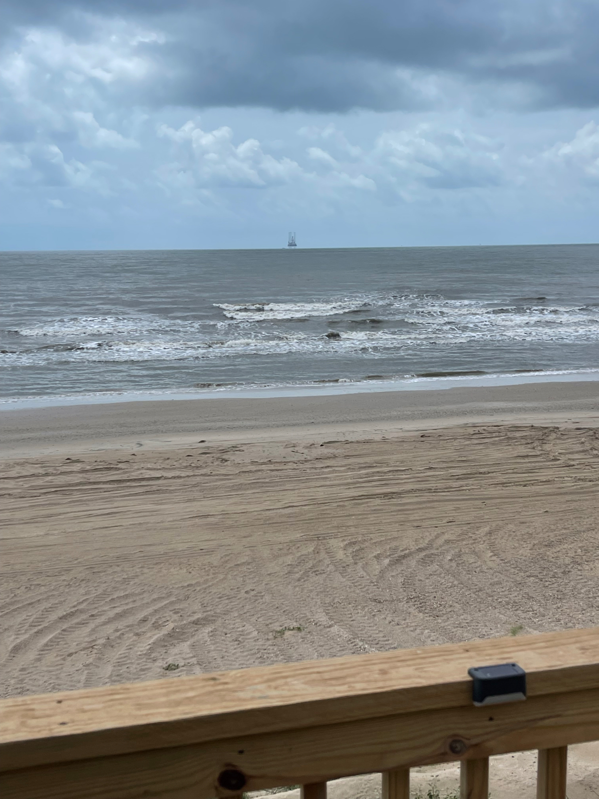 Spend a month or two beachfront! - Photo 2