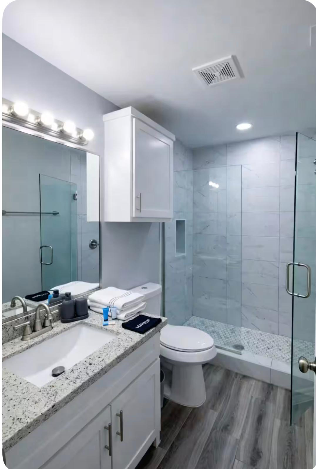 Cozy Furnished Home Perfect for Traveling Professional - Photo 4