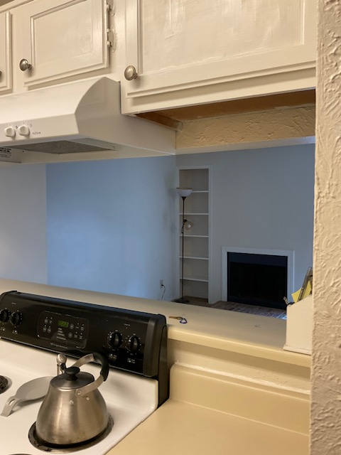 Quiet Fully Furnished 1 BR Condo in North Dallas/Plano Area w/ In-Unit Laundry, Covered Parking and - Photo 5