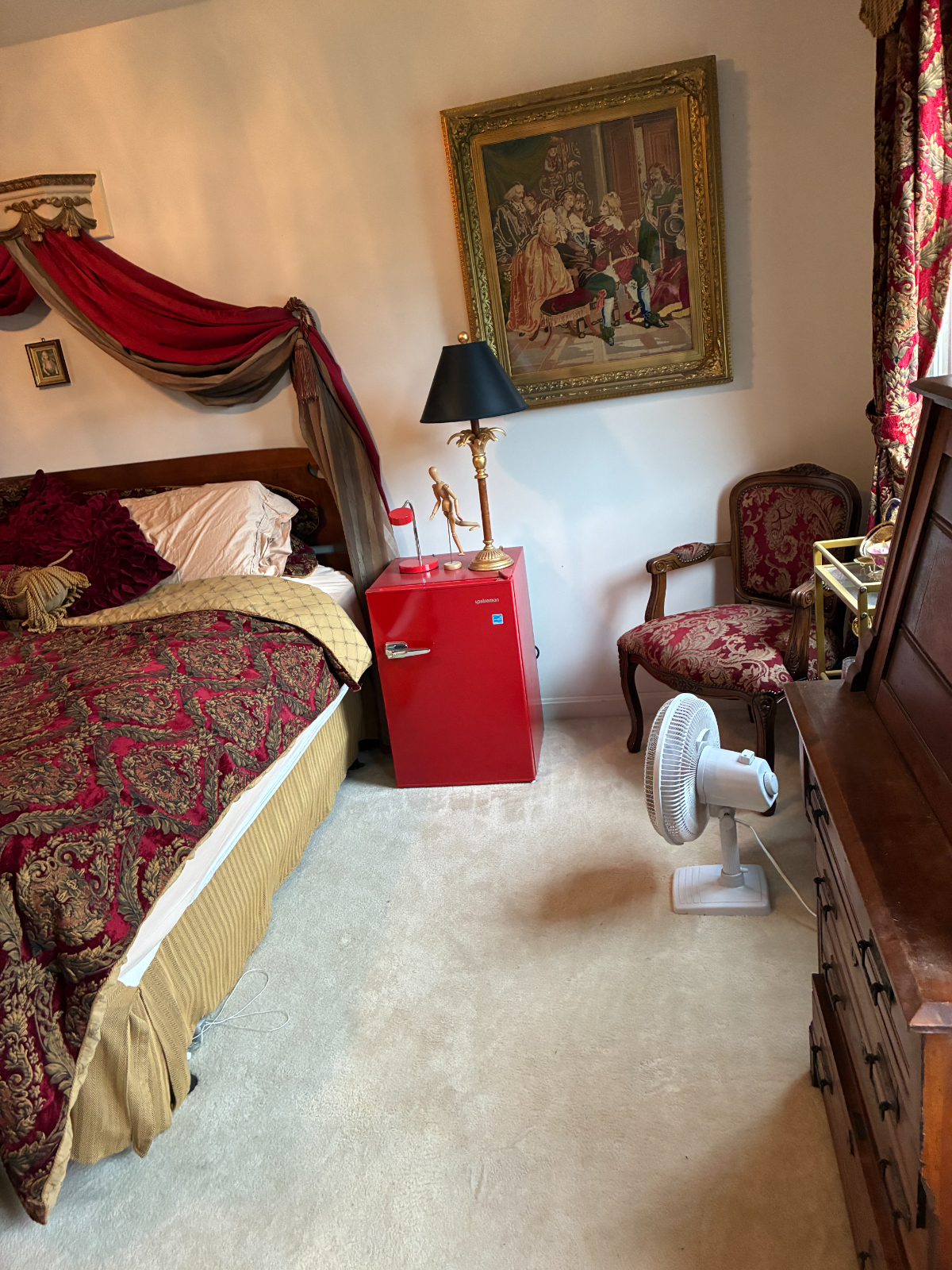 Louise's Cozy Furnished Rooms in a Peaceful Home - Utilities, Wi-Fi & Parking Included - Photo 4