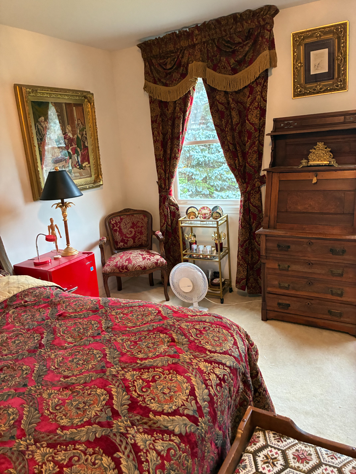 Louise's Cozy Furnished Rooms in a Peaceful Home - Utilities, Wi-Fi & Parking Included - Photo 3