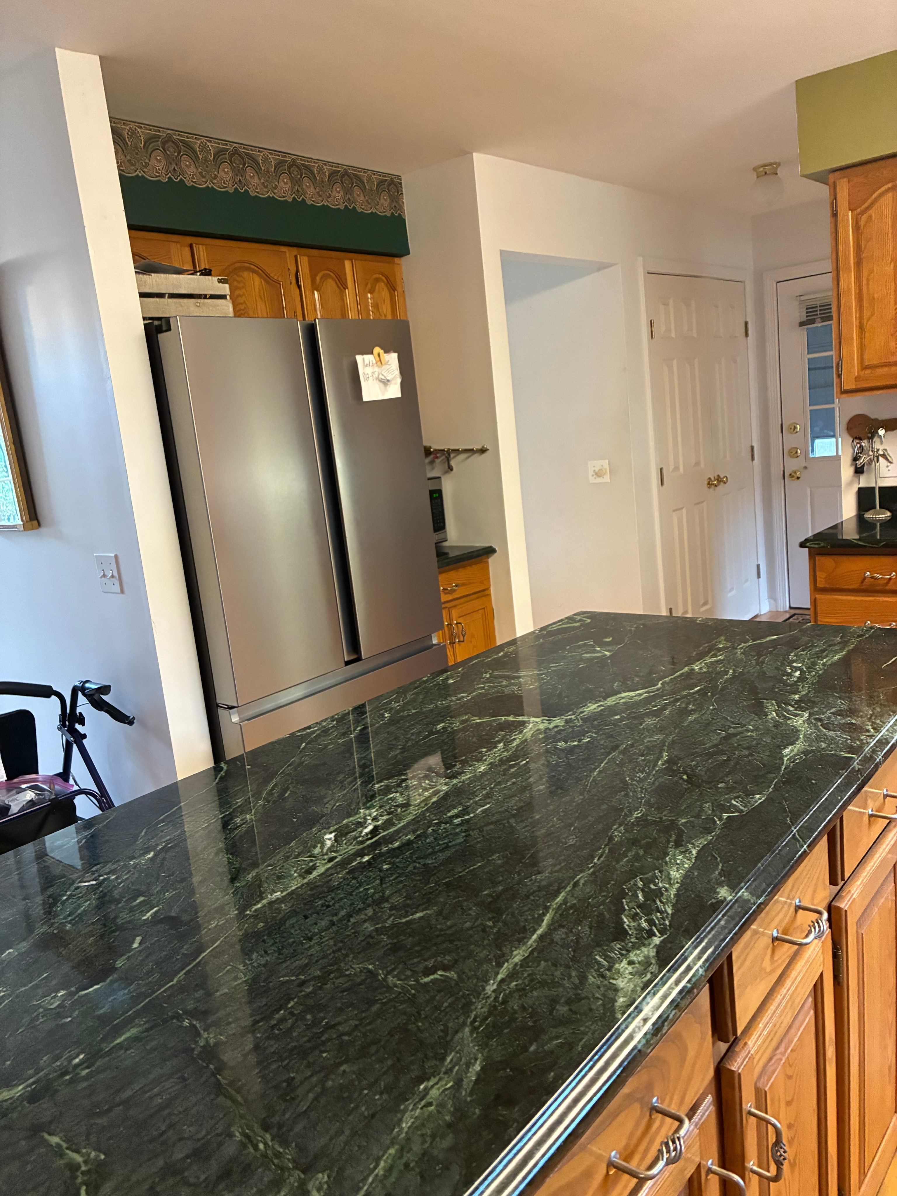 Louise's Cozy Furnished Rooms in a Peaceful Home - Utilities, Wi-Fi & Parking Included - Photo 11