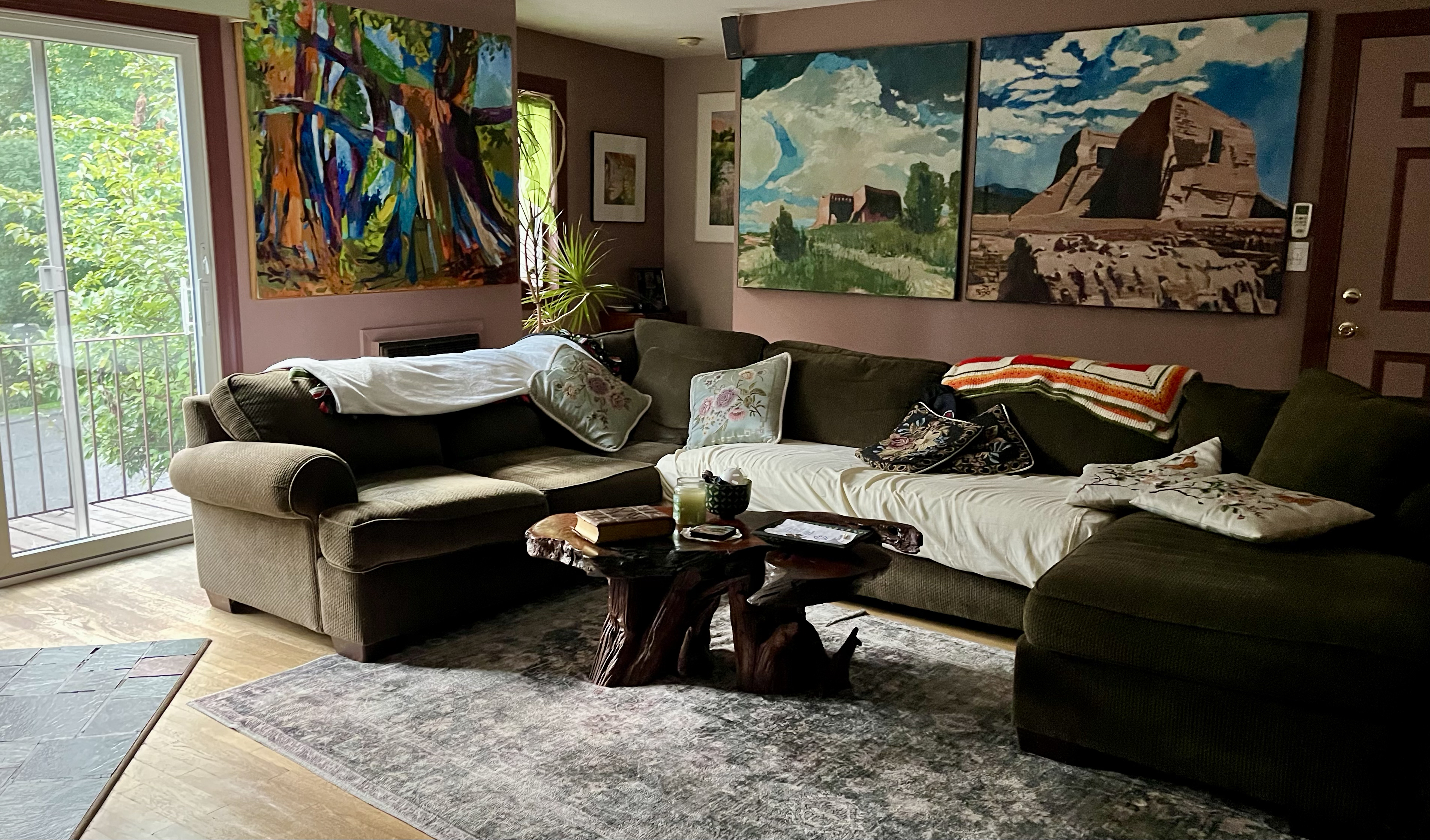 Large 1 private bedroom w/full private bath in quiet neighborhood - Photo 11