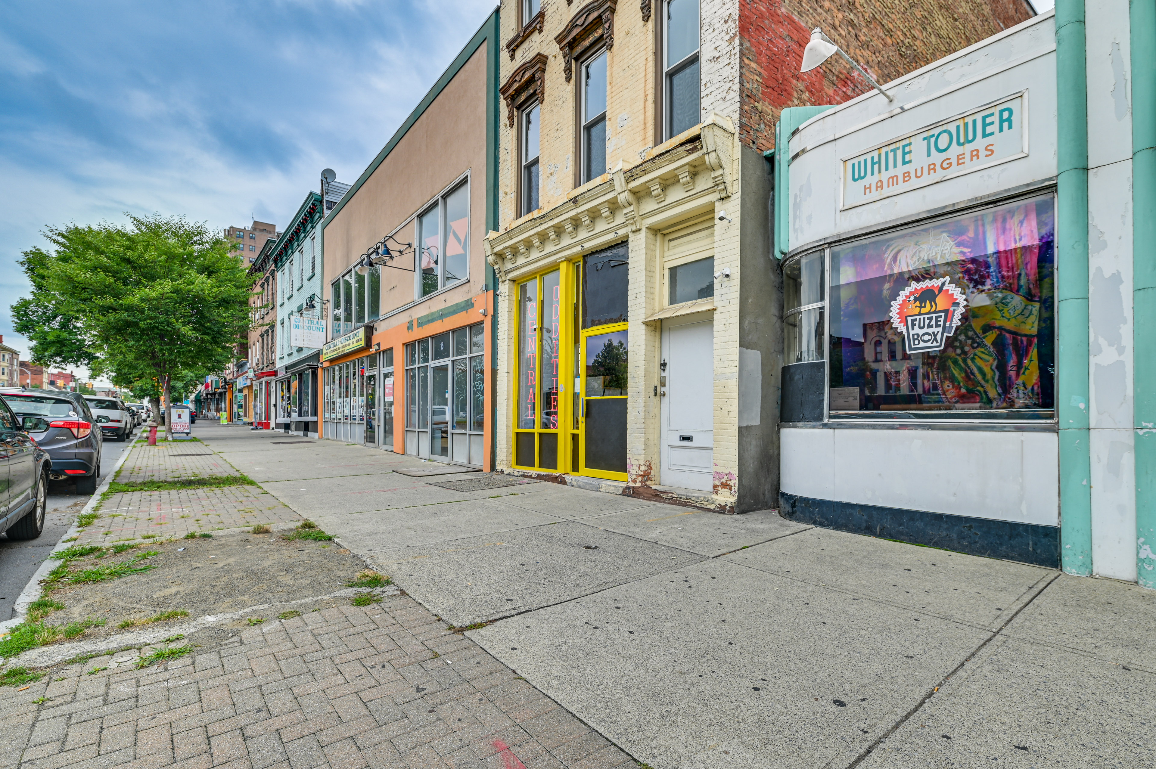 Walk to Dtwn Albany! Extended Escape w/ Deck - 520302 - Photo 3