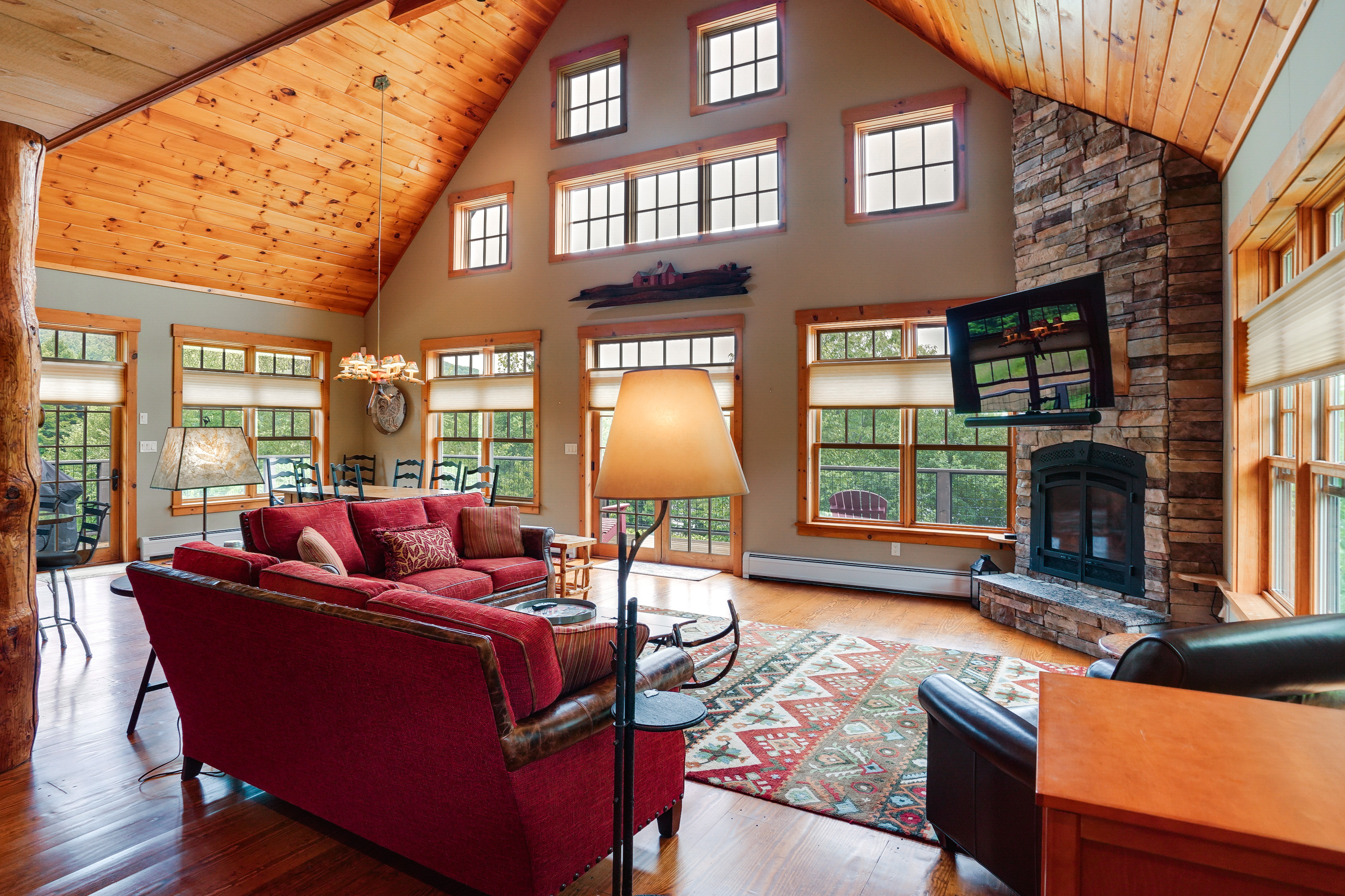 Great for Groups! Spacious Extended Stay in Ludlow - 586159 - Photo 5