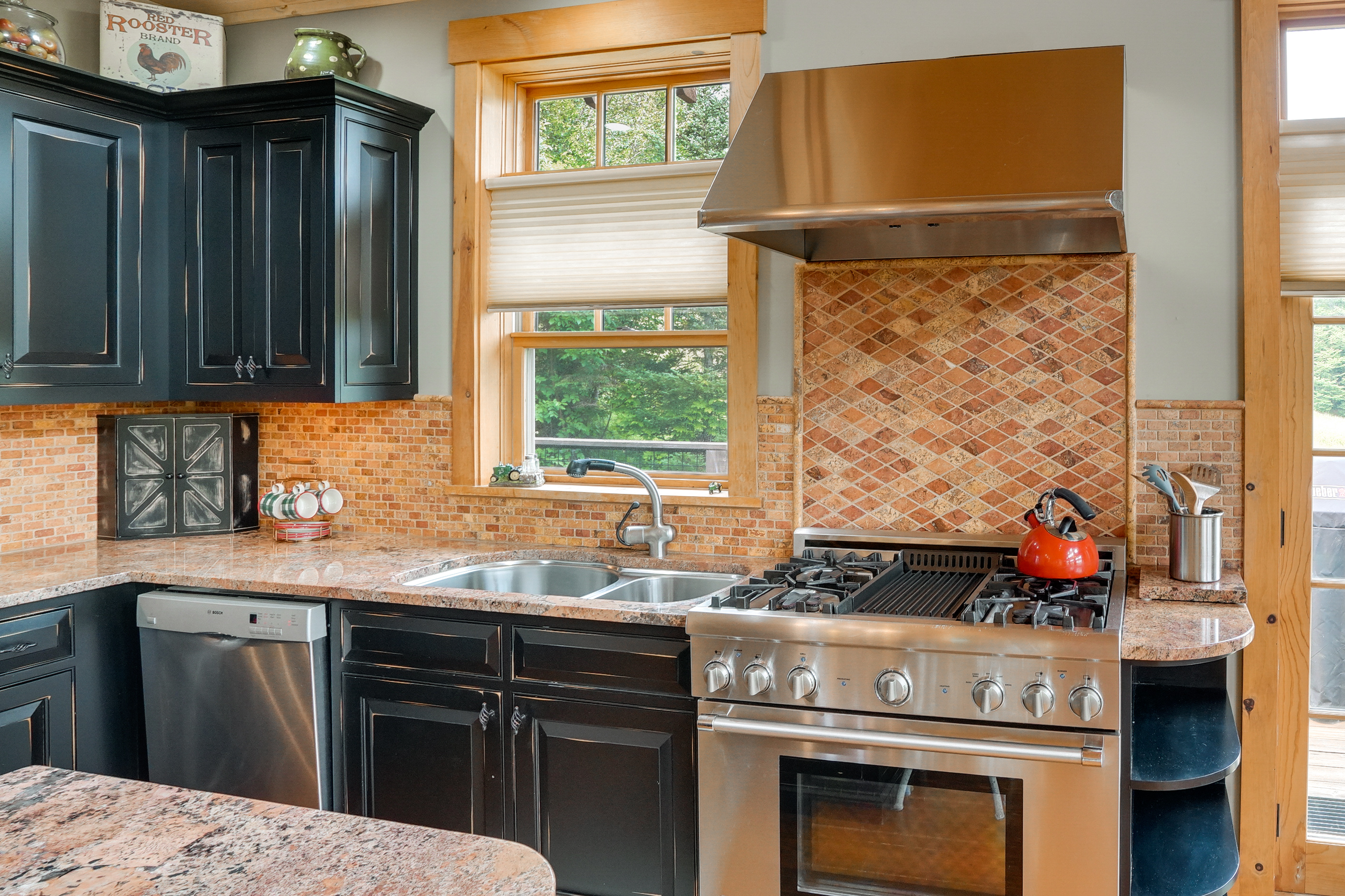 Great for Groups! Spacious Extended Stay in Ludlow - 586159 - Photo 11